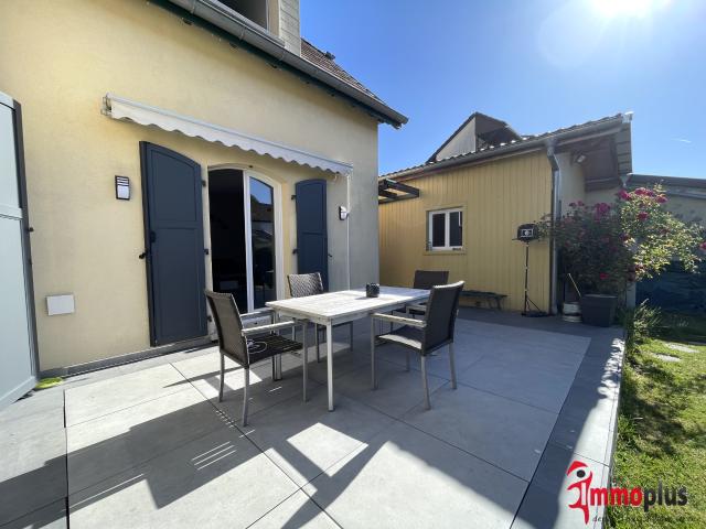 SENTHEIM Maison individuelle de 155 m2 avec 3 suites, garage double et dépendance Belles prestations !
