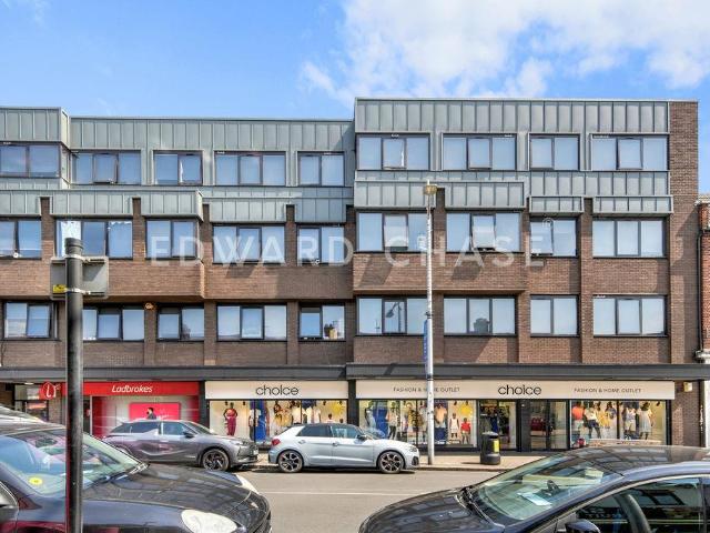 Senthil House, High Street, IG6 Studio to rent £1,150 pcm £265 pw