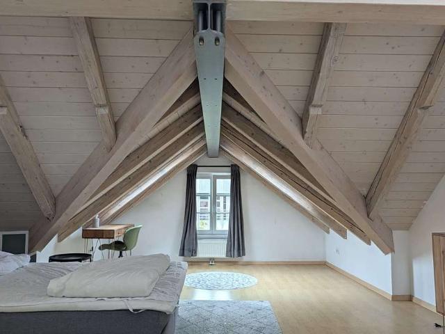 Sendling * 135 qm * DG Wohnung * 6 Zimmer * WG geeignet