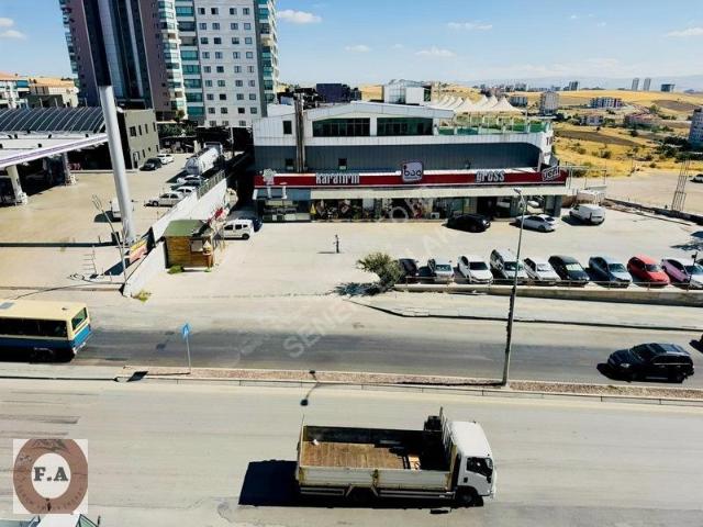 Senem Den Kafkaslar Ana Cadde Üzerin De 3+1 Asansörlü Kiralık Da