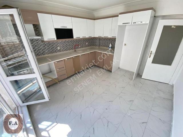 Senem'den Başkent Cd Yakını Y.giriş Yeni Bina Kiralık Daire