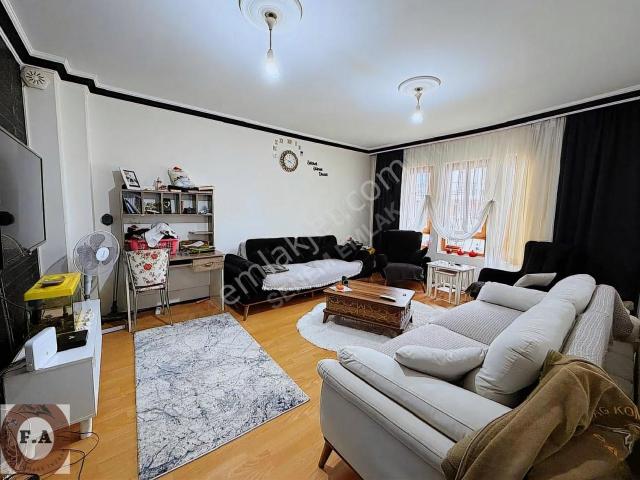 Senem'den Pazar Pazarı Yanı 230m2 Cadde Yakını Ters Dubleks Acil