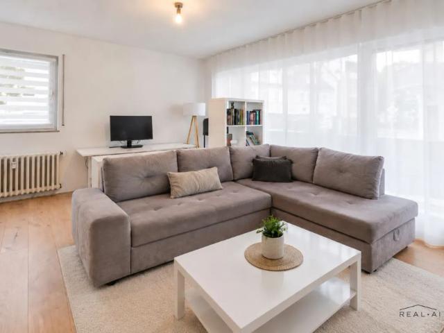Seniorengerechte, moderne 2 Zimmer Whg mit Balkon im Siegburger Zentrum!