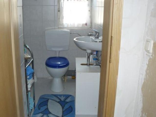 Seniorengerechte, schicke 4 Zimmer Wohnung mit Balkon, Terrasse und Garten in 97616 Bad Neustadt/Saale, Stadtteil Herschfeld ID 1452