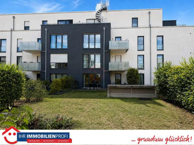 Seniorengerechte 2 Zimmer Erdgeschosswohnung mit riesigem Garten und großzügiger Terrasse
