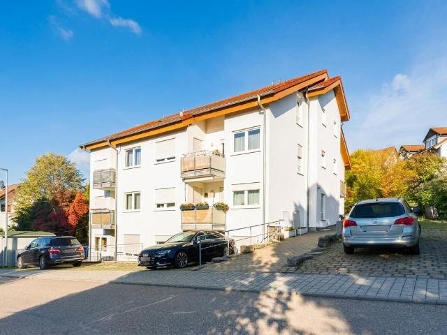 Seniorengerechte 2 Zimmer Wohnung mit Balkon in ruhiger Lage von Möckmühl – ab sofort bezugsfrei