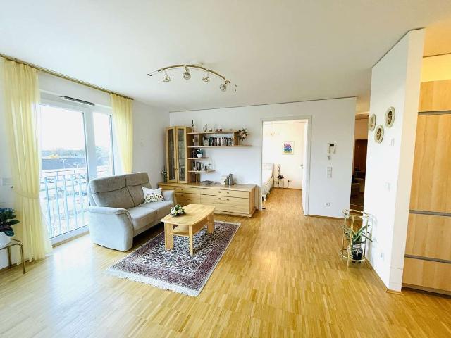 Seniorenresidenz: Moderne 3 Zimmer Wohnung mit hochwertiger Ausstattung