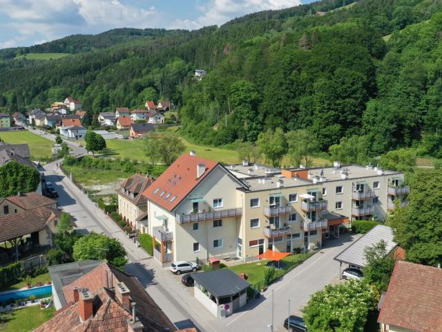 SENIORENWOHNUNG: helle 2 Zimmer Wohnung mit Balkon in Grimmenstein Bucklige Welt Top 7