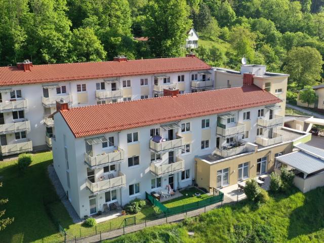 SENIORENWOHNUNG: schöne 2 Zimmer Wohnung mit großzügigen Balkon in Waldegg Top 07