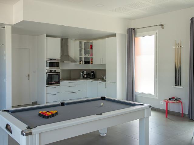 Senioriales PRINGY Bel Appartement T2 45,63m2 + terrasse de 5,07m2 avec parking Disponible immédiatement