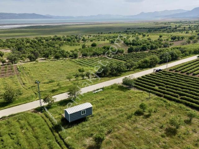 Senir'de Göl Manzaralı 720m2 Kurulu Düzen Hobi Bahçesi
