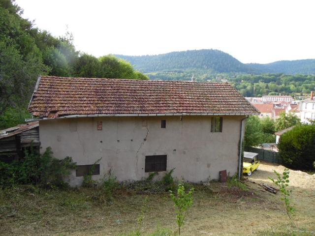 SENONES Vosges garage sur deux niveaux