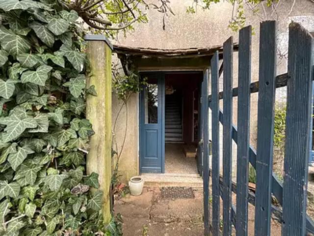 Sens Beaujeu 18300 Achat / Vente maison 6 pièces t6 cave parking