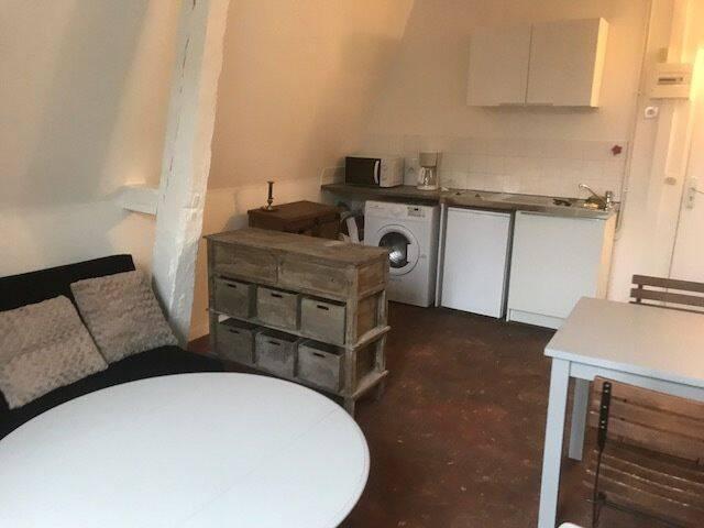 À LOUER Appartement meublé au centre ville de Sens