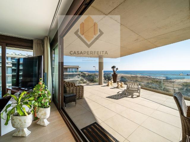 Sensacional Apartamento T5 na 1º Linha de Mar com Terraço e. 224m² Canidelo