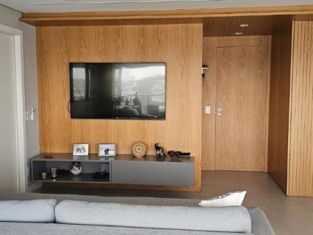 Funcional apartamento para venda em Mirandópolis com 3 quartos, sendo 3 suítes, 133m²