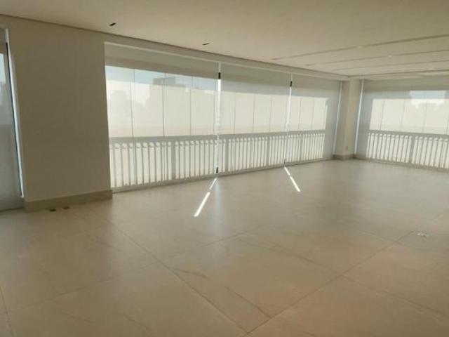 Sensacional apartamento para venda em Alphaville com 4 quartos, sendo 4 suítes, 360m²