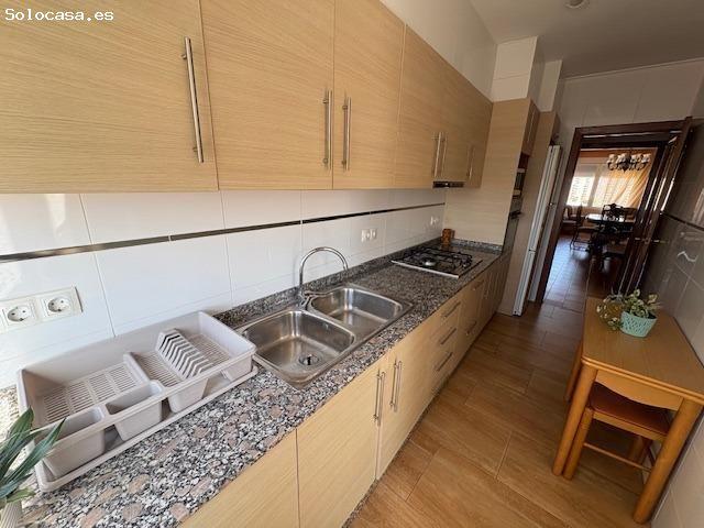 Sensacional piso en alquiler en Castellón de cuatro habitaciones y terraza