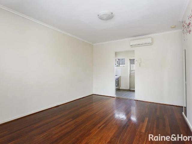 Sensational Unit with Secure Double Carport & Sizeable Yard