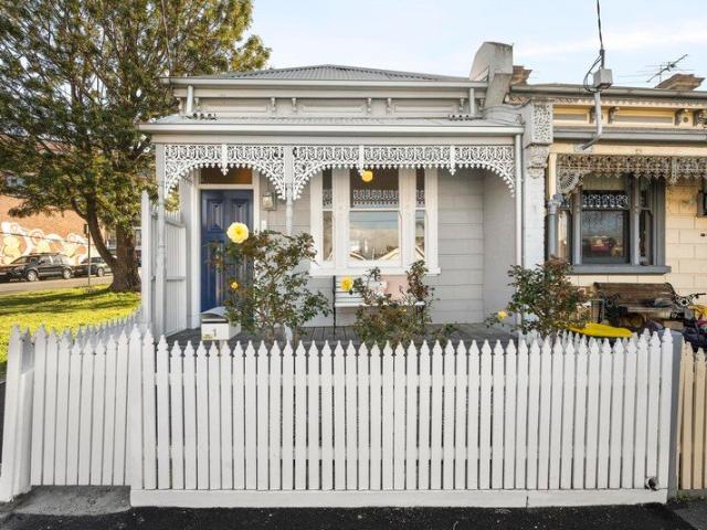 Sensational city fringe living