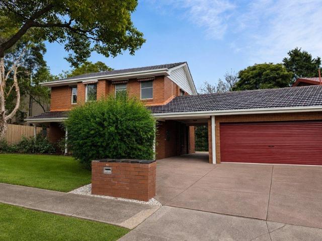 Sensational family living with 5 bedrooms and two living areas