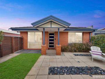Sensational In Setting, Style And Space!