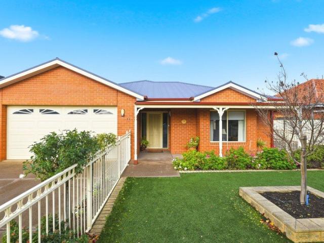 SENSATIONAL LERDERDERG STREET ADDRESS QUALITY CRAFTSMAN BUILT HOME