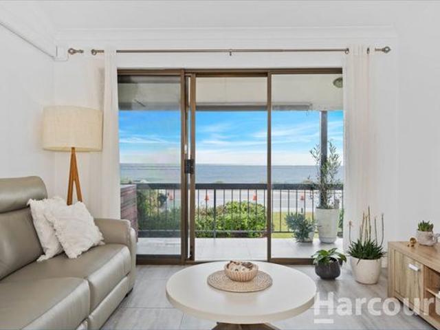 Sensational Ocean Front Lifestyle