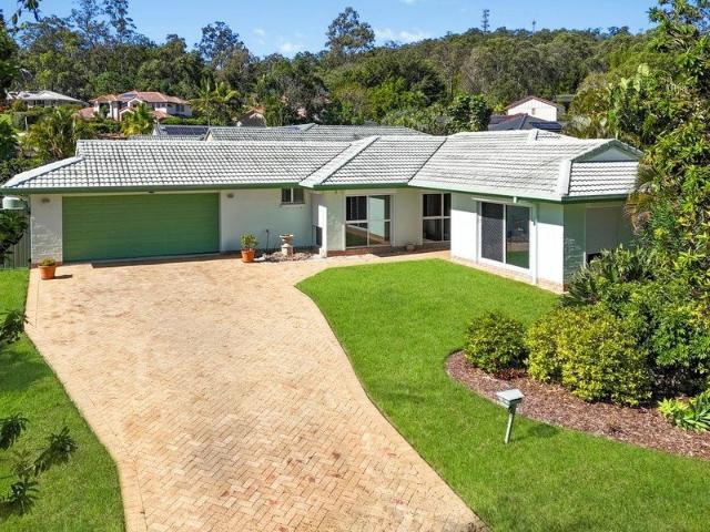 Sensational Single Level Residence oozing with Pride & Joy