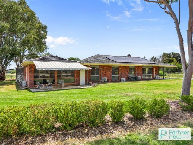 Sensational Small Acreage Living