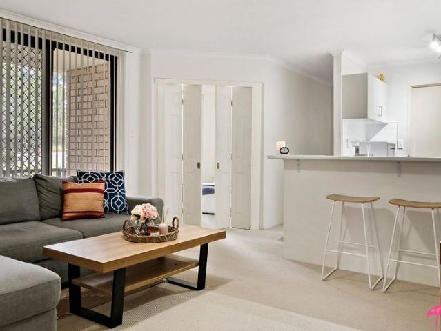 Sensationally Located Apartment