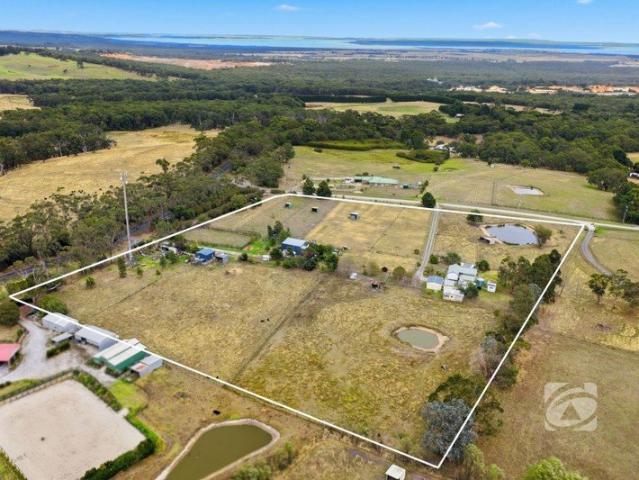 Seaview Options Galore on 10 Acres