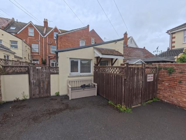 Seaview Road, Burnham On Sea TA8, 1 bed flat to rent, £1,045 pcm | PrimeLocation