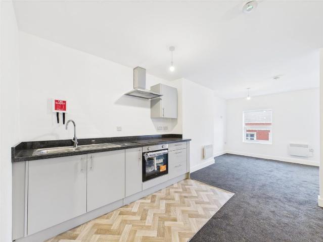 Seaview Road, Wallasey CH45, Studio to rent, £525 pcm | PrimeLocation