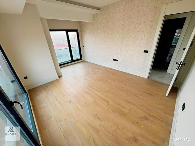 SEA GARDEN KISMİ MANZARALI BALKONLU PROJELİ HASTANEMETRO5DK 2+1