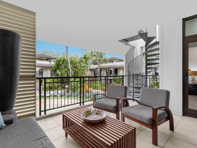 SEA TEMPLE LUXURY TOP FLOOR APARTMENT