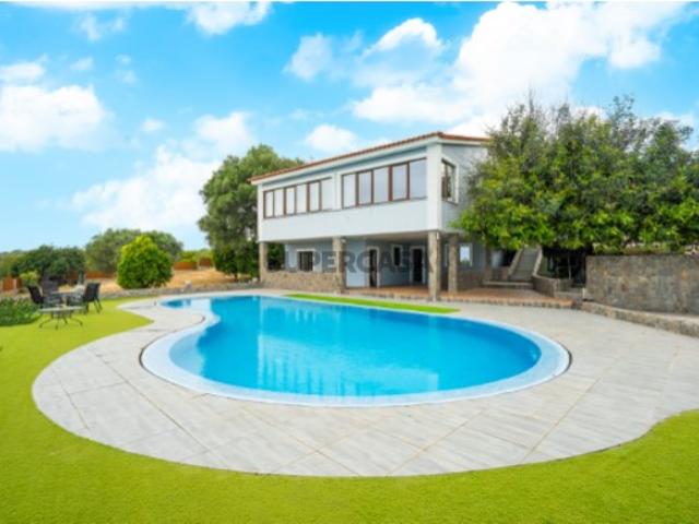 Sea View Luxury Villa in Quelfes, Olhão