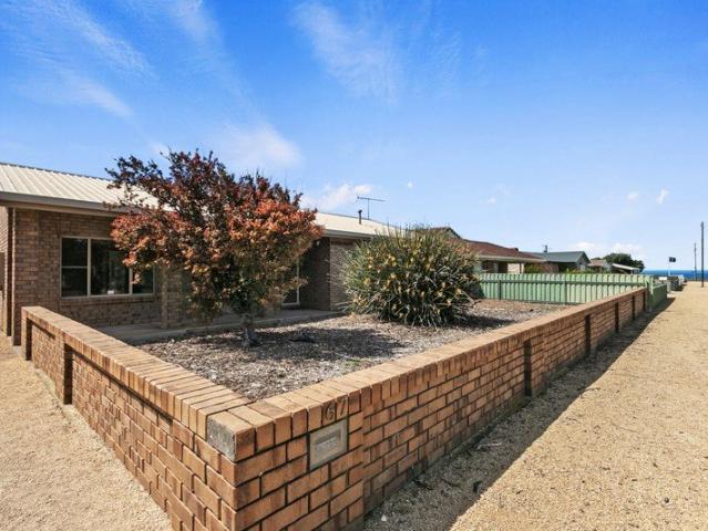 Sea Views, Income Potential & Walk In Walk Out Convenience