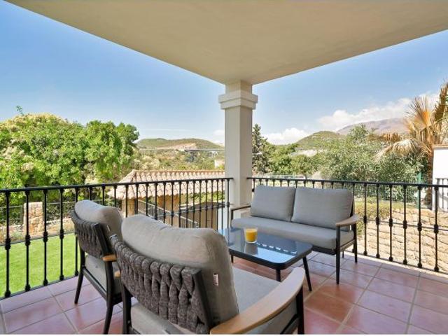 Sea Views, Private Villa with Pool in Valle Romano, Estepona