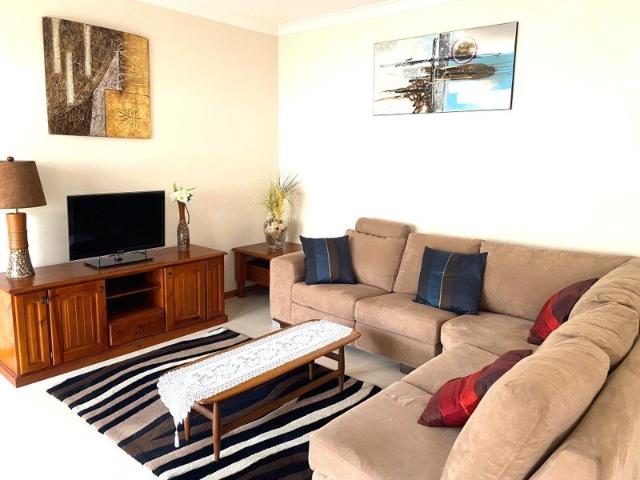 SEACOMBE GARDENS FURNISHED