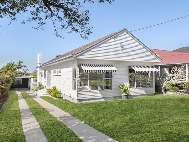 Seaforth, 64 Clontarf Street