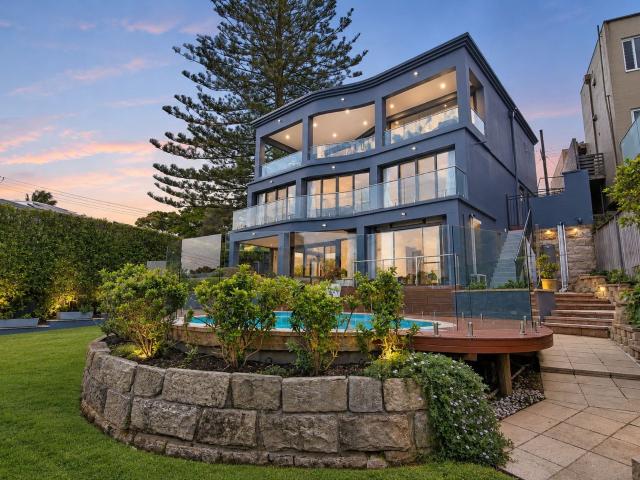 Seaforth, 27 Edgecliffe Esplanade