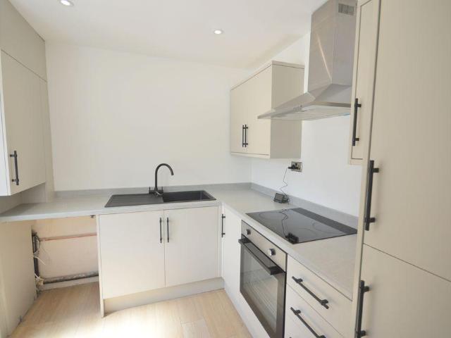 Seaford Close, Runcorn 2 bed semi detached bungalow to rent £1,150 pcm £265 pw
