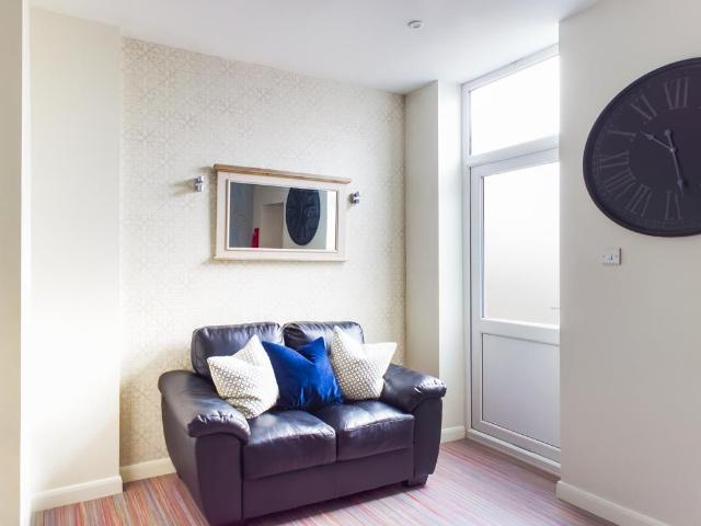 Seaford Street, Stoke ST4, 4 bed terraced house to rent, £346 pppm | PrimeLocation