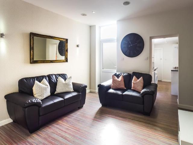 Seaford Street, Stoke ST4, 5 bed terraced house to rent, £355 pppm | PrimeLocation
