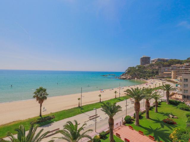 Seafront Apt Torre Valentina