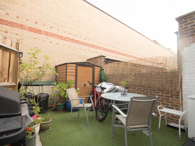 Seagrave Road, London, SW6