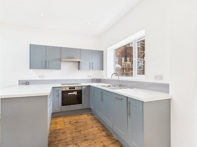 Seagull Mews, Portslade, East Sussex BN41, 2 bed detached house to rent, £1,650 pcm | PrimeLocation