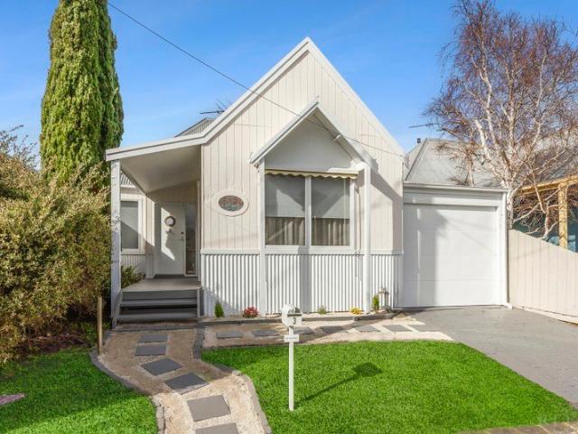 'Seagull Cottage' In The Heart Of Queenscliff