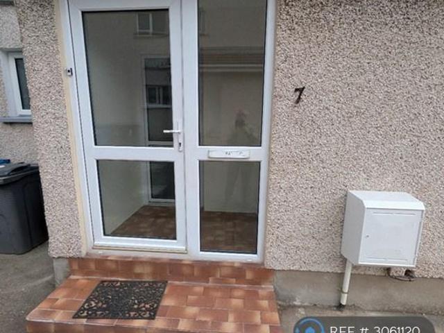 Seahaven Court, Portstewart, BT55 2 bed flat to rent £875 pcm £202 pw